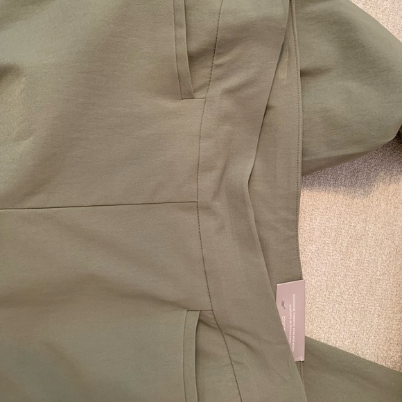 NWT Chicos So Slimming Pants - Picture 5 of 8